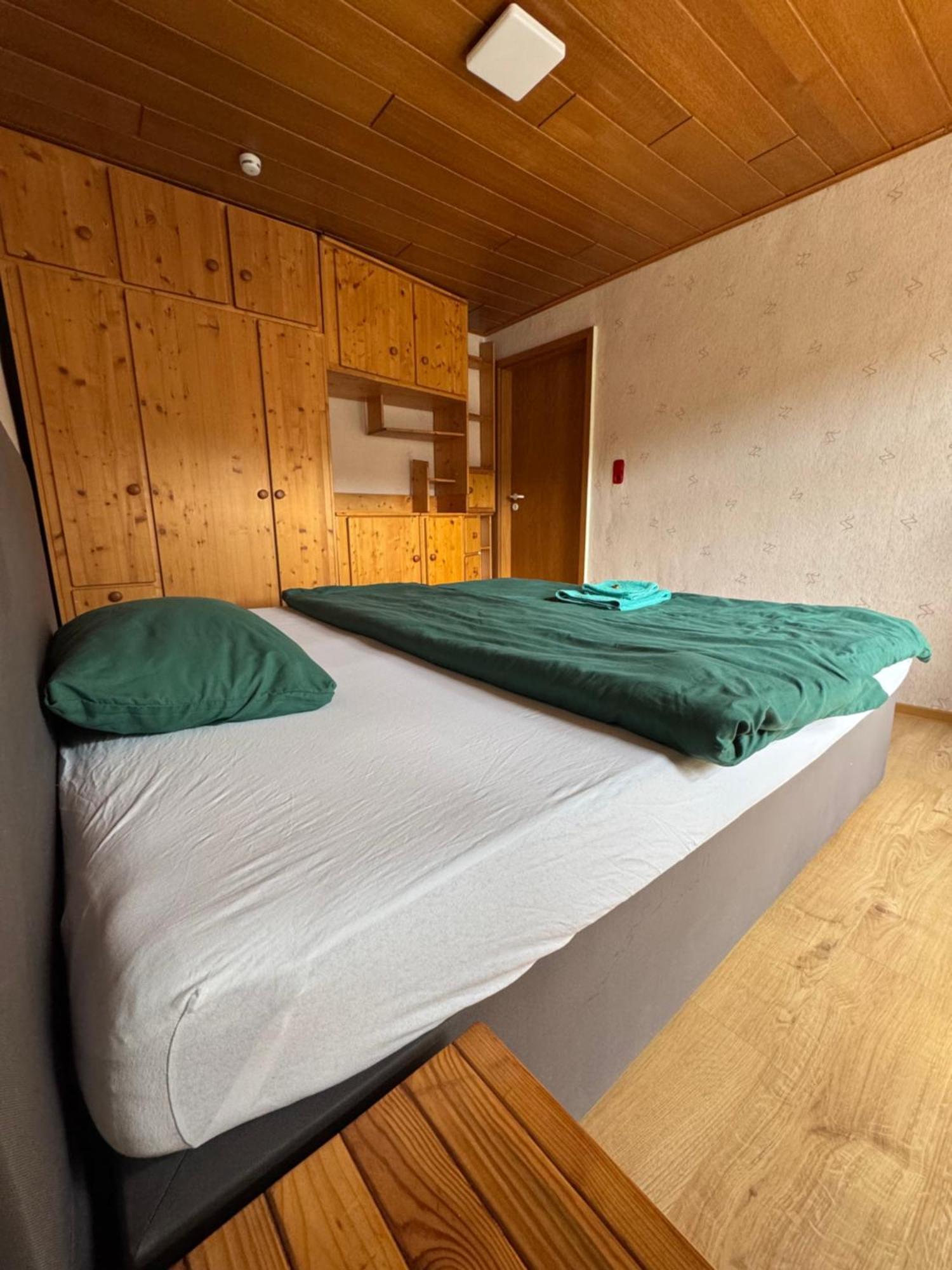 Moderne & Rustikale Monteurwohnung Im Zentrum 艾托弗 外观 照片
