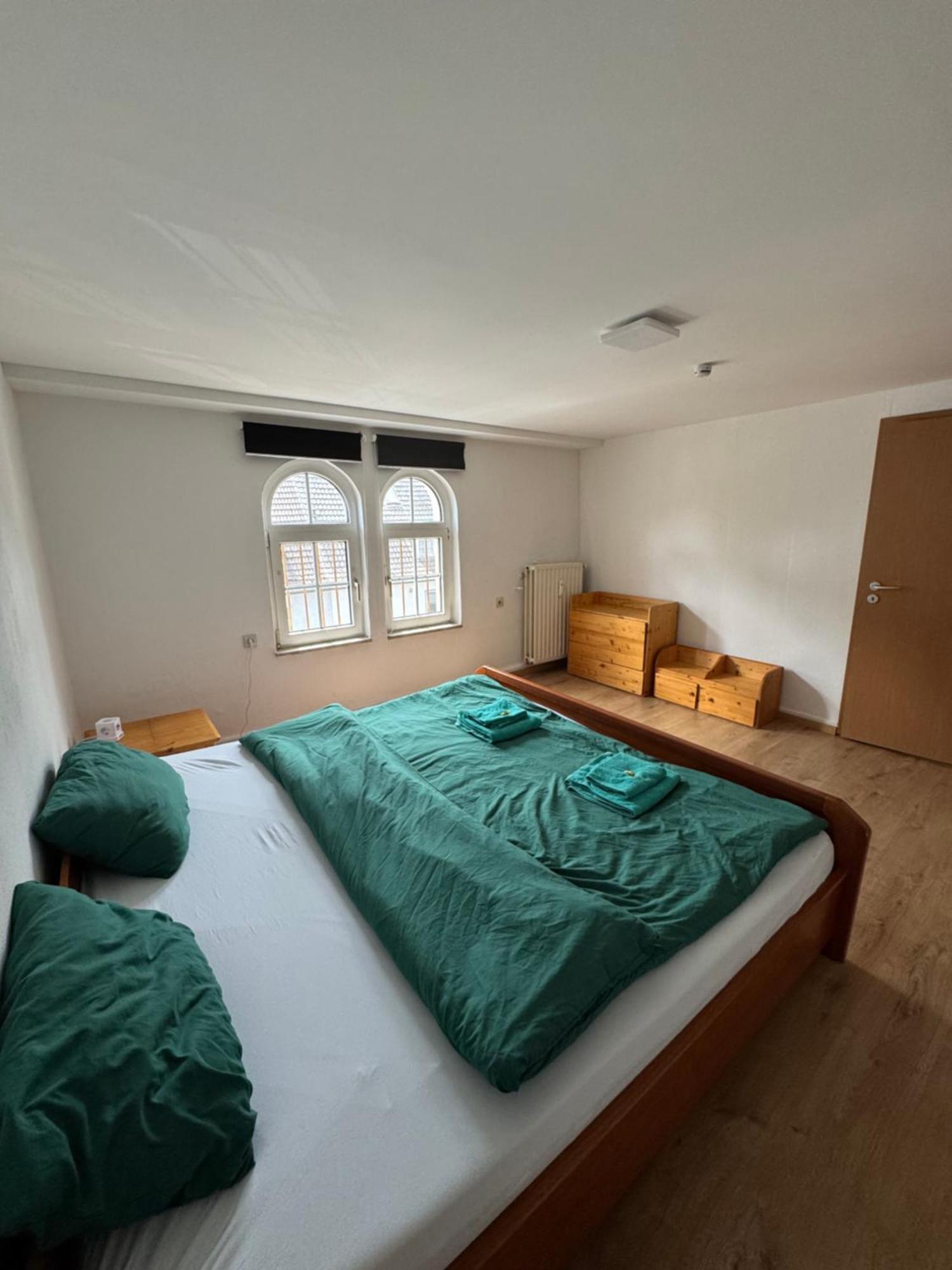 Moderne & Rustikale Monteurwohnung Im Zentrum 艾托弗 外观 照片