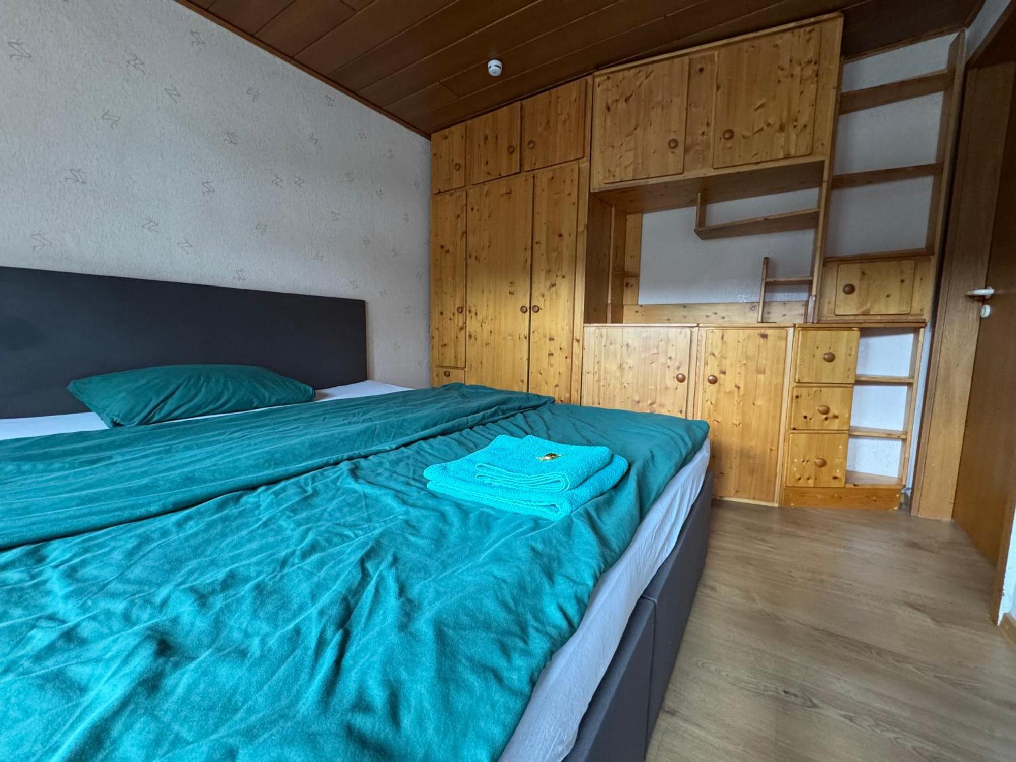 Moderne & Rustikale Monteurwohnung Im Zentrum 艾托弗 外观 照片