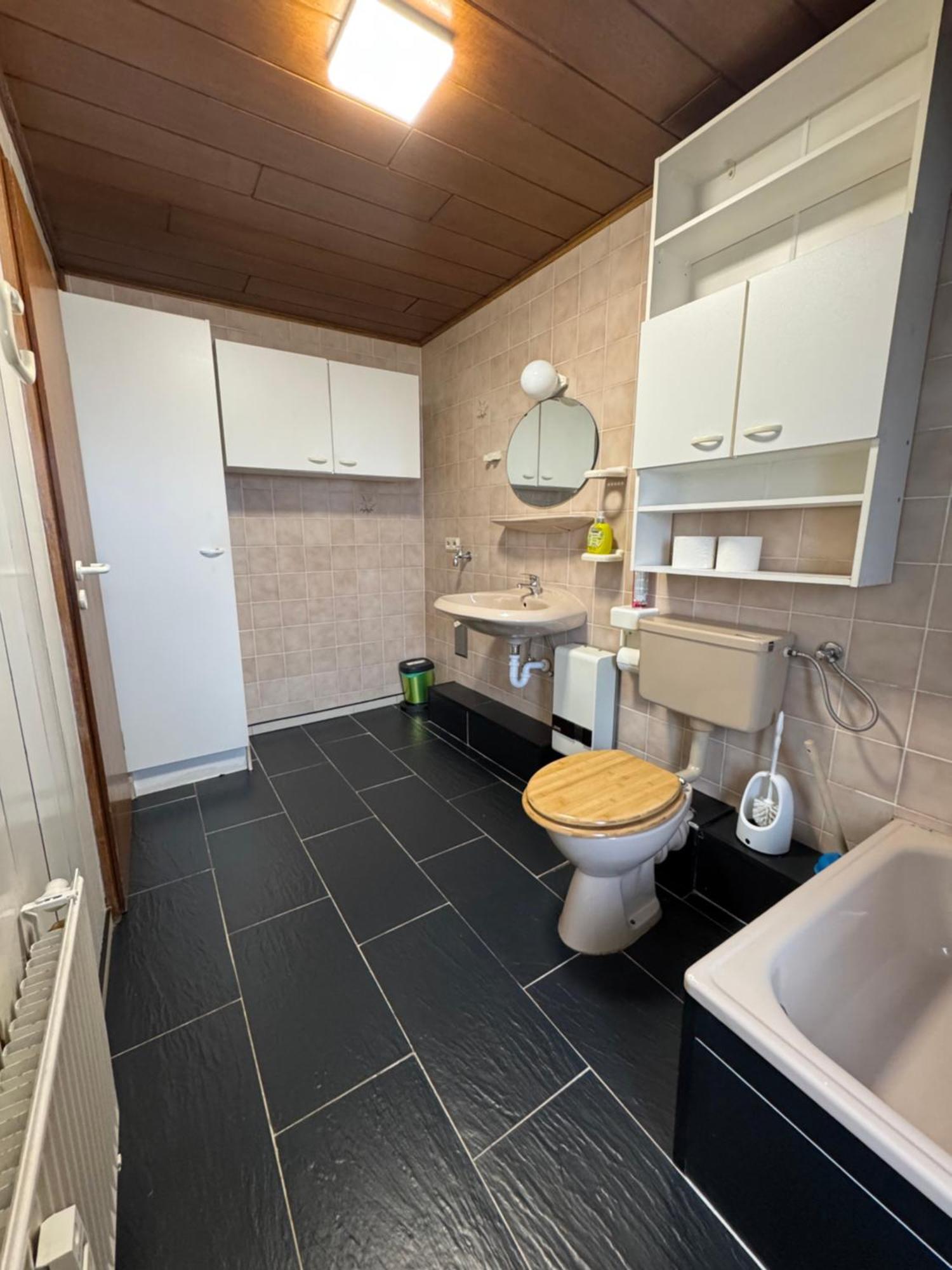 Moderne & Rustikale Monteurwohnung Im Zentrum 艾托弗 外观 照片