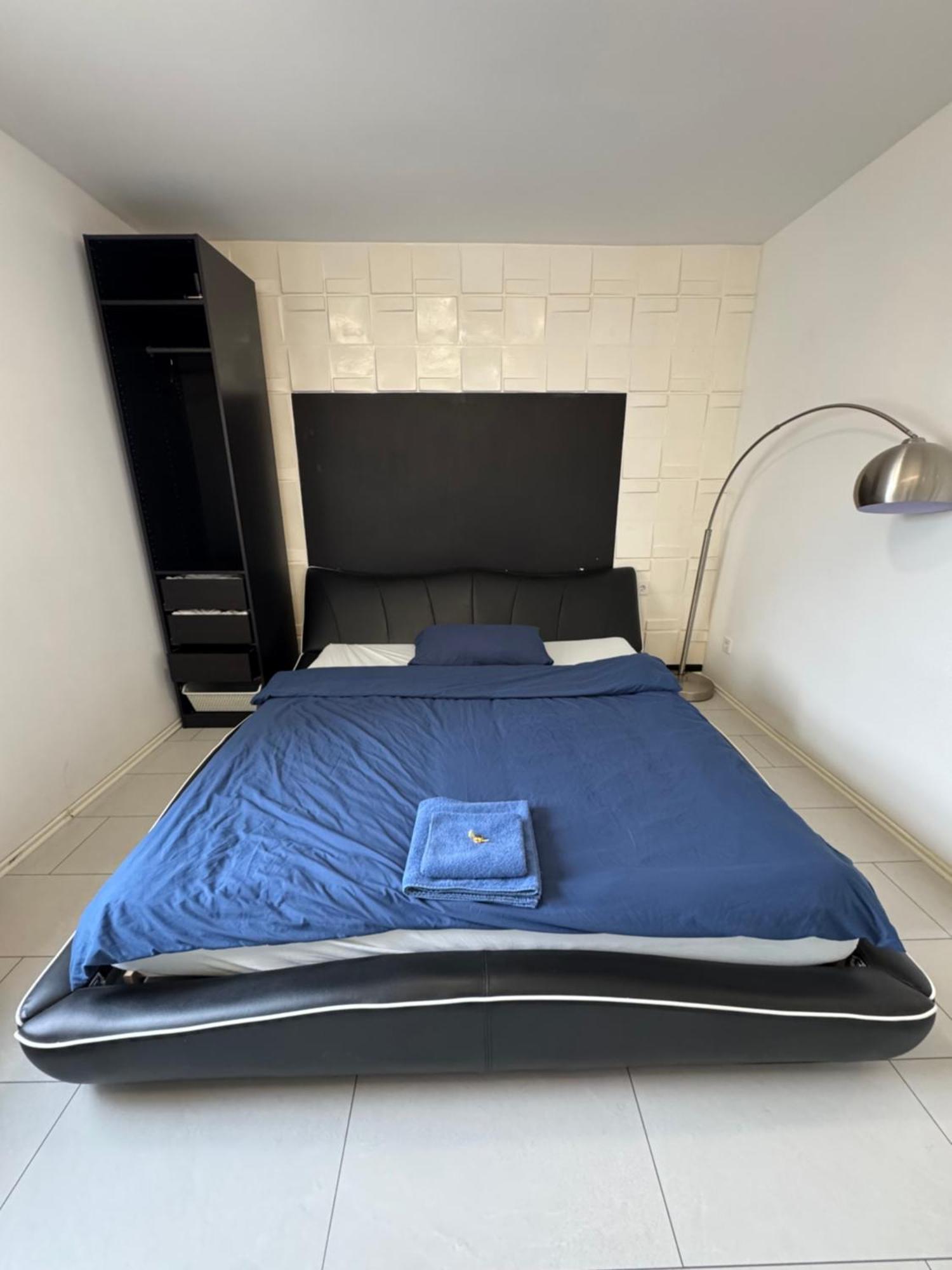 Moderne & Rustikale Monteurwohnung Im Zentrum 艾托弗 外观 照片
