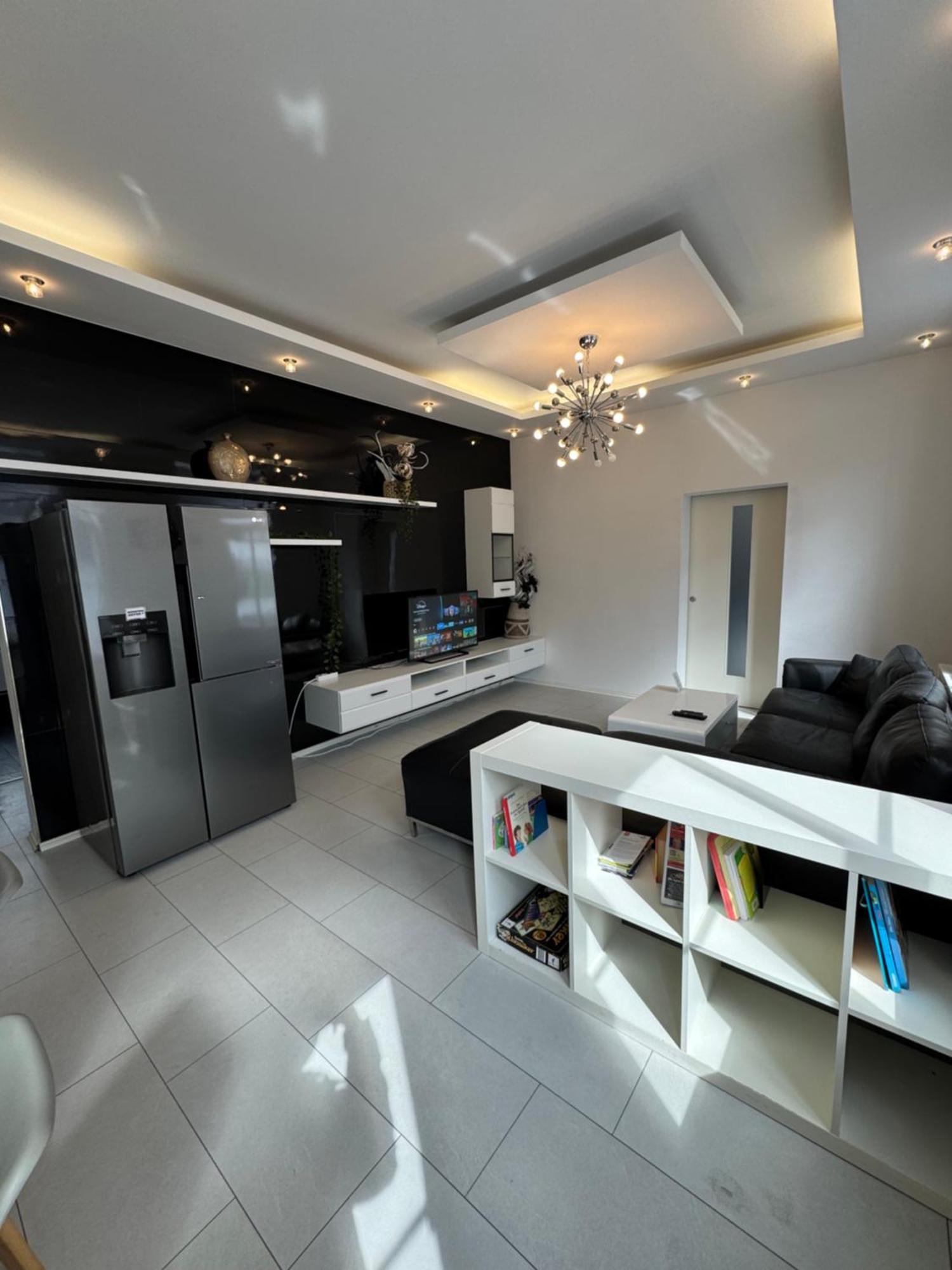 Moderne & Rustikale Monteurwohnung Im Zentrum 艾托弗 外观 照片